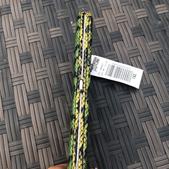 NWT Warehouse One Wallet - Picture 4 of 8